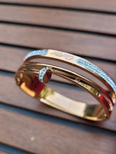 Load image into Gallery viewer, Gemzlane Antitarnish Designer  openable Bracelet