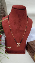 Load image into Gallery viewer, Heart Mangalsutra Necklace