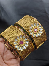 Load image into Gallery viewer, Gemzlane pair of openable Bangle