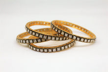 Load image into Gallery viewer, Gemzlane Trendy set of 4 bangles - Gemzlane