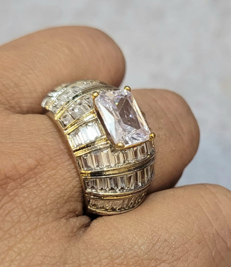 Esha cz Ring