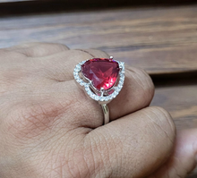 Load image into Gallery viewer, Heart Red adjustable Ring