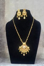 Load image into Gallery viewer, Shrisha traditional Necklace set