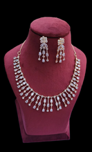 Load image into Gallery viewer, Drops diamond Necklace set