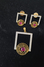 Load image into Gallery viewer, Geo Diamond Pendant Necklace Set