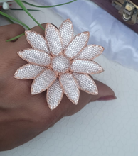 Load image into Gallery viewer, Floral Zirconia Cocktail Ring