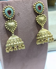 Load image into Gallery viewer, Traditional Golden Danglers Earrings
