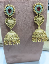 Load image into Gallery viewer, Traditional Golden Danglers Earrings