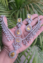 Load image into Gallery viewer, Nora Yellow diamond Necklace set