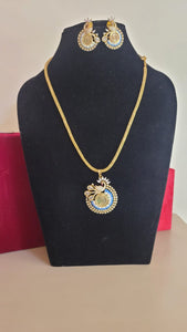 Gemzlane blue Ginni Pendant diamond necklace set with chain