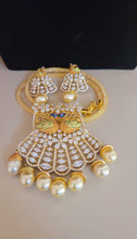 Load image into Gallery viewer, Gemzlane stunning pendant necklace set