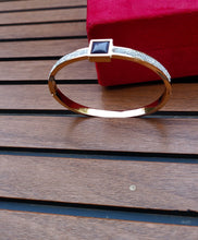 Load image into Gallery viewer, Gemzlane Antitarnish Designer  openable Bracelet
