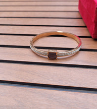 Load image into Gallery viewer, Gemzlane Antitarnish Designer  openable Bracelet