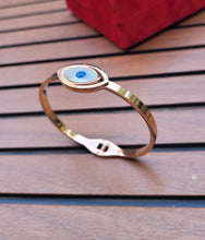 Load image into Gallery viewer, Gemzlane Antitarnish Evileye openable Bracelet