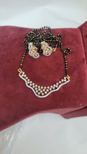 Load image into Gallery viewer, Geet Mangalsutra pendant necklace set
