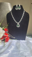 Load image into Gallery viewer, Emerald Green  Diamond Necklace set