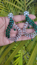 Load image into Gallery viewer, Green Dangler Earrings