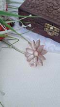 Load image into Gallery viewer, Floral Zirconia Cocktail Ring