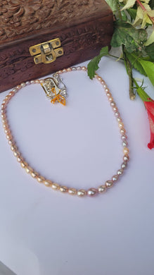 Multicolor Pearls necklace