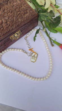 White Pearls necklace
