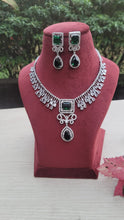 Load image into Gallery viewer, Nora Green Zirconia Diamond Necklace Set