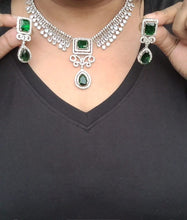 Load image into Gallery viewer, Nora Green Zirconia Diamond Necklace Set