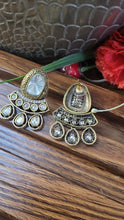 Load image into Gallery viewer, Lisa Polki Dangler Earrings