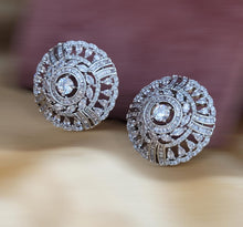 Load image into Gallery viewer, Majestic Studs Earrings