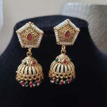 Load image into Gallery viewer, Shraddha Golden jhumka Earrings