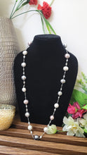 Load image into Gallery viewer, Designer Multi Pearl Beaded Necklace
