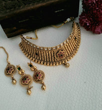 Load image into Gallery viewer, Ananya traditional Necklace set with maangtikka