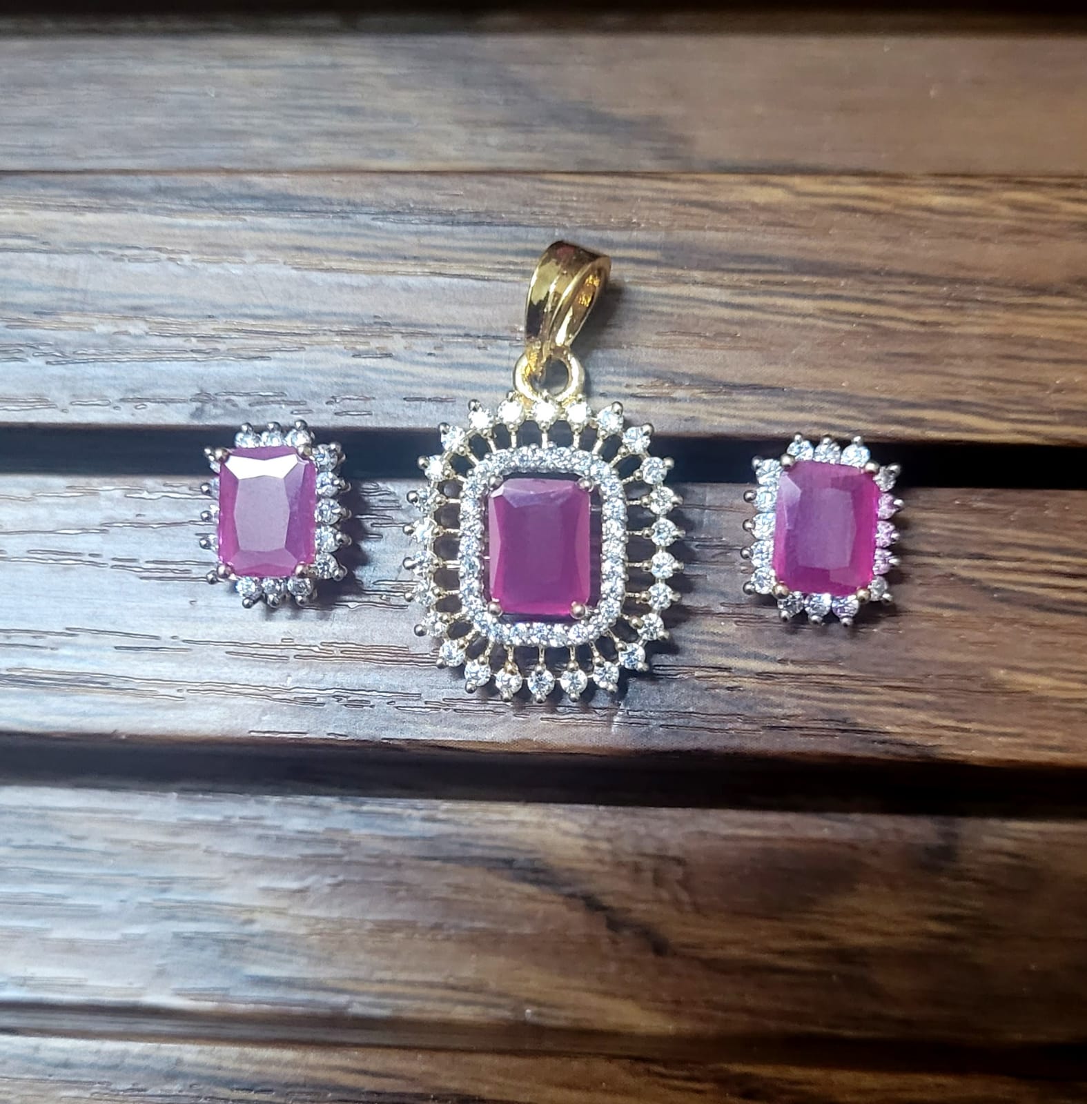 Cute Ruby Diamond Pendant Necklace Set