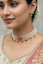 Load image into Gallery viewer, Real Pearl (Basra)Choker Kundan Necklace  Set