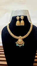 Load image into Gallery viewer, Aishwarya traditional Necklace set