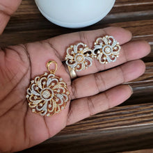 Load image into Gallery viewer, Hema cz Pendant Necklace Set