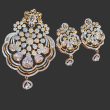Load image into Gallery viewer, White cz Pendant Necklace Set
