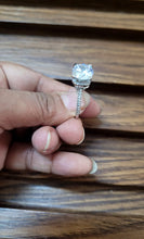 Load image into Gallery viewer, Solitaire cz adjustable Ring