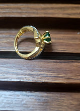 Load image into Gallery viewer, Green cz adjustable Ring