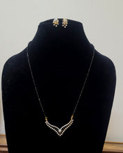 Load image into Gallery viewer, Naina Mangalsutra pendant necklace set