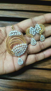 Julia Diamond Pendant Necklace Set