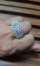 Load image into Gallery viewer, Urban diva Cz Band Ring