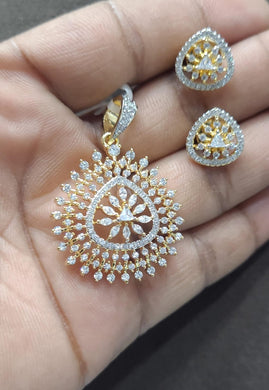 Galaxy Diamond Pendant Necklace Set