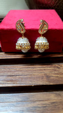 Load image into Gallery viewer, Jhanvi Diamond jhumki Earrings