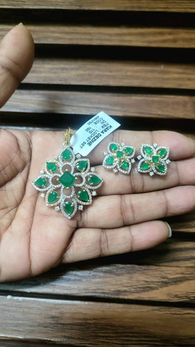 Emerald Diamond Pendant Necklace Set