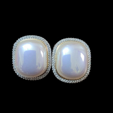 Load image into Gallery viewer, Royal Pearl Statement Earrings