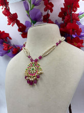 Load image into Gallery viewer, Real Pearl (Basra) Kundan Necklace  Set