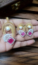 Load image into Gallery viewer, Anne Diamond Pendant Necklace Set