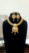 Load image into Gallery viewer, Shreya traditional Necklace set