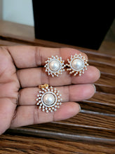 Load image into Gallery viewer, Sitara cz  Pendant Necklace Set
