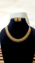 Load image into Gallery viewer, Pallavi traditional Necklace set